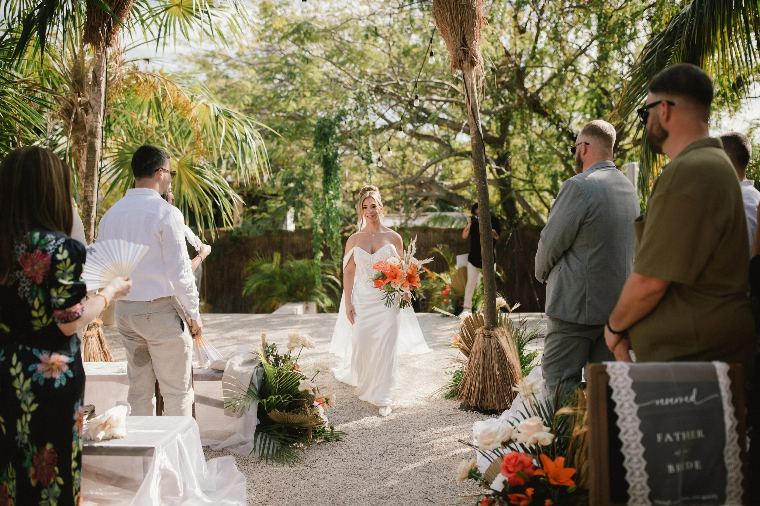 Loren and Brandon - Preview-131.jpg