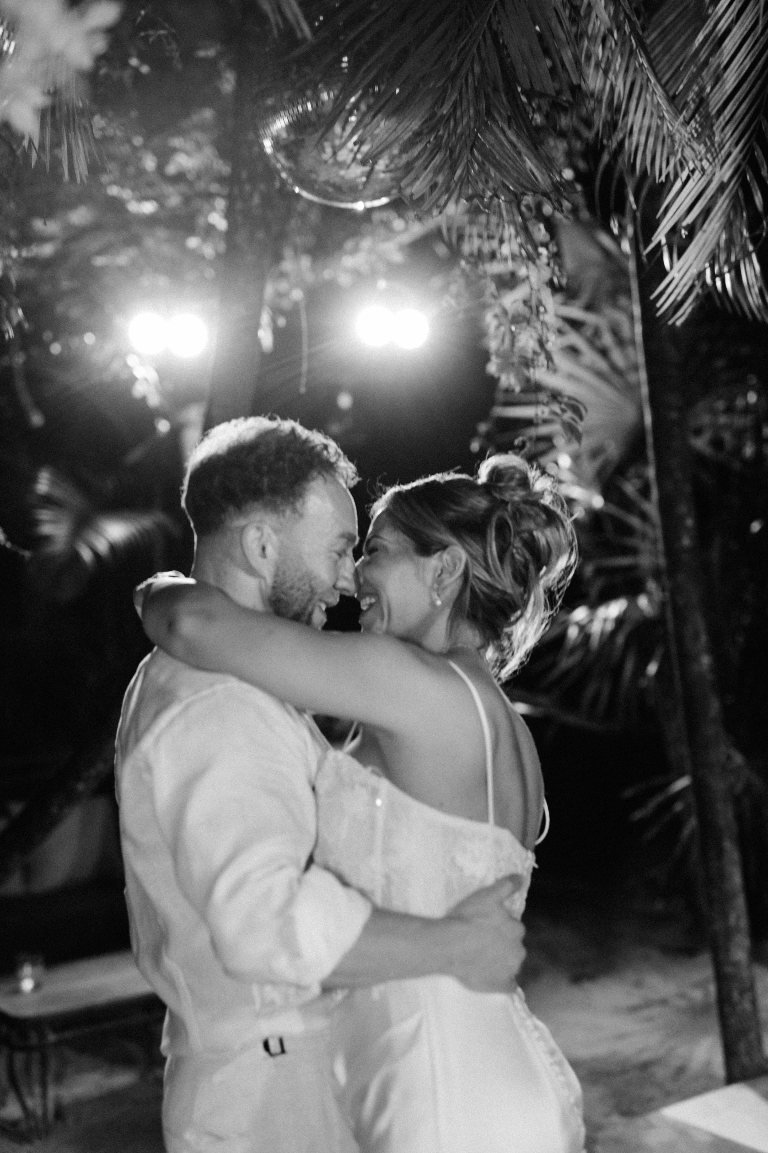 Loren and Brandon - Preview-329.jpg