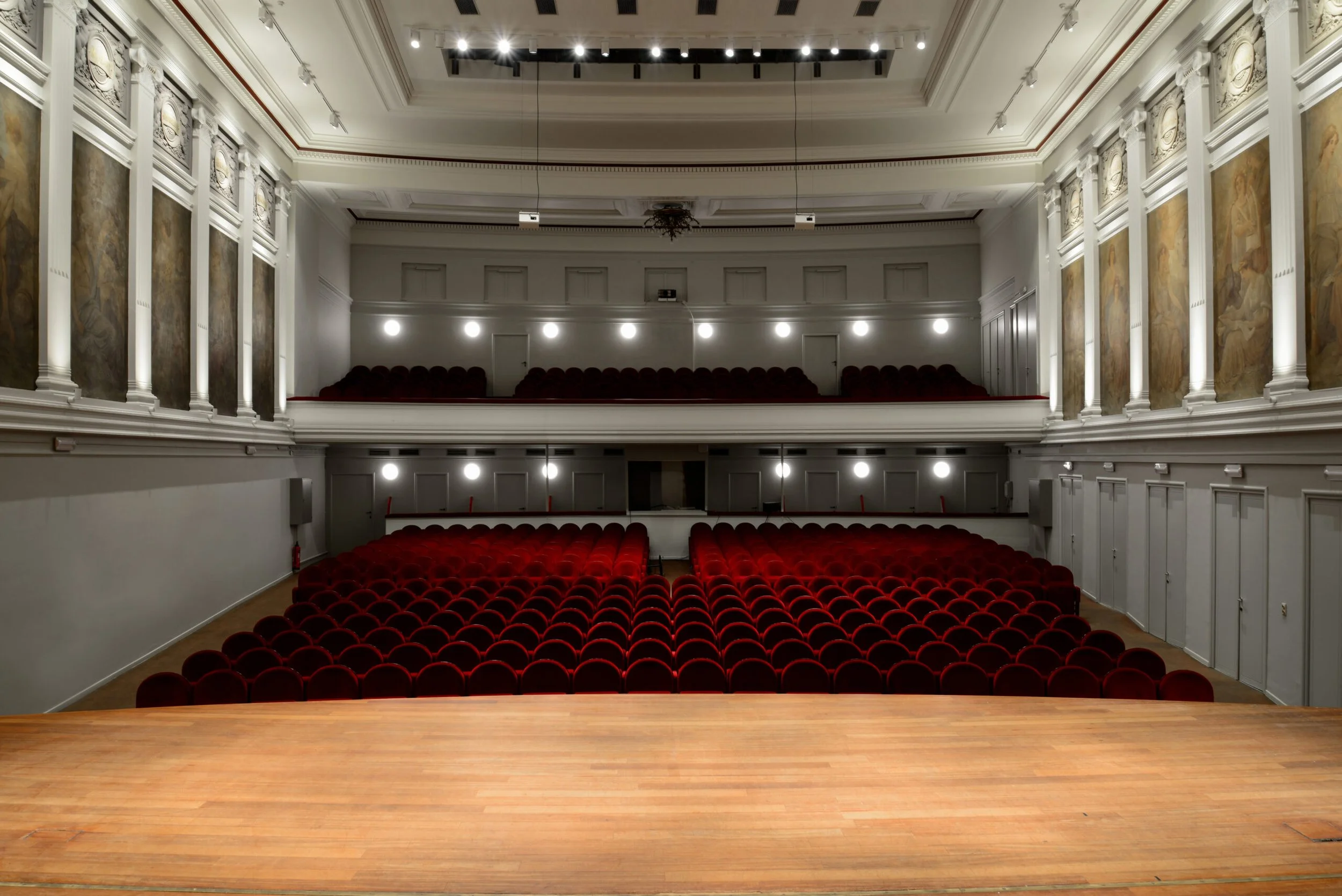 Miry Konzertzaal - Recital