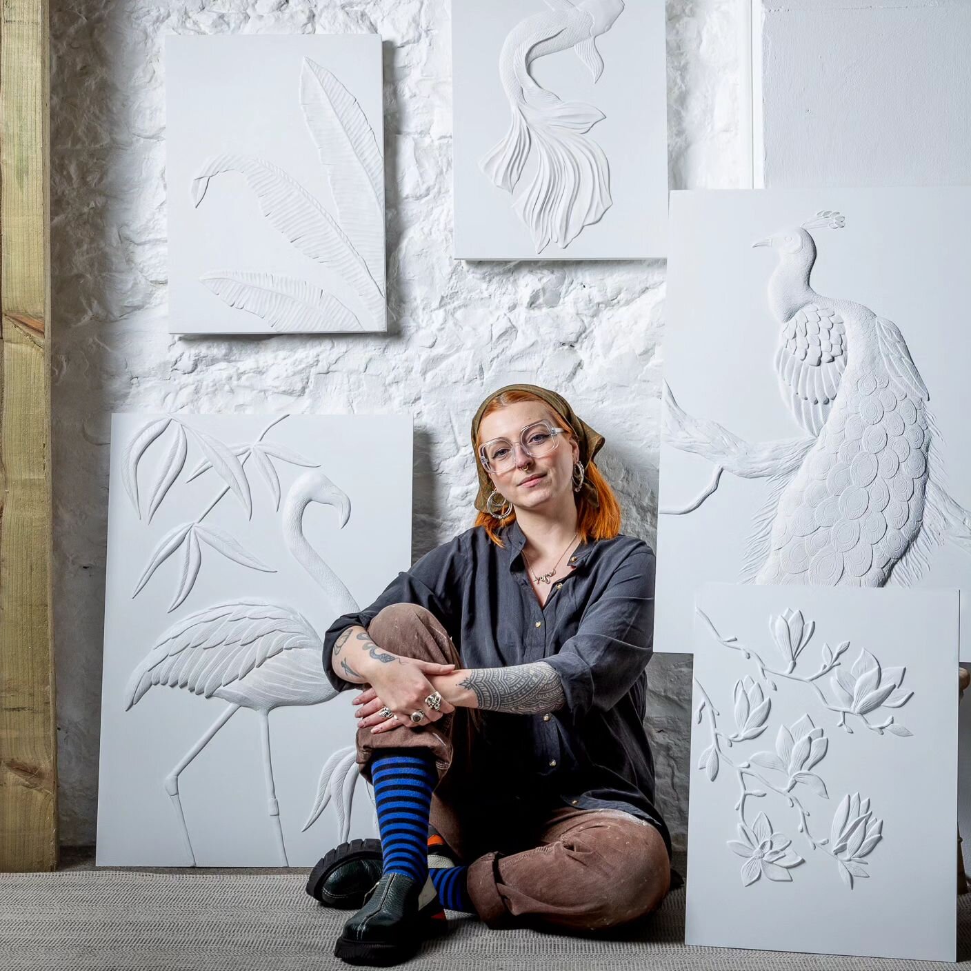 Absolutely chuffed with this fab portrait of me with some of my sculptural artworks, taken by @julian_winslow for this month's @style_ofwight magazine ✨ Pick up a copy and flick to the 'Meet the Maker' feature to read a bit about me, my work, and my 