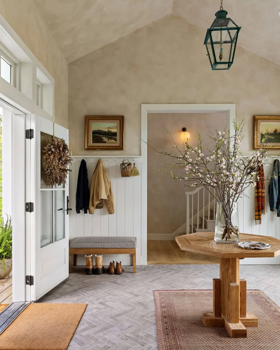 Potter Mountain House blends history, design, and serenity in one architectural statement. Originally constructed in 1837 and reimagined by boutique design/build firm ICDT Studio, this 6,242-square-foot residence seamlessly marries historic charm wit