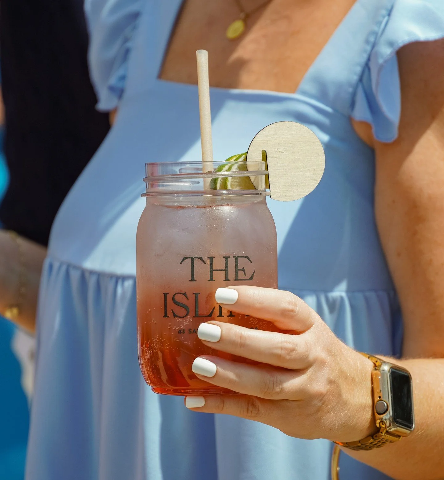 Last month, we opened the doors of The Isling sales gallery for an intimate Lowcountry Boil, an afternoon designed to give guests a true sense of life at The Isling at Savannah Harbor, complete with an exclusive preview of our model homes. Visit thei
