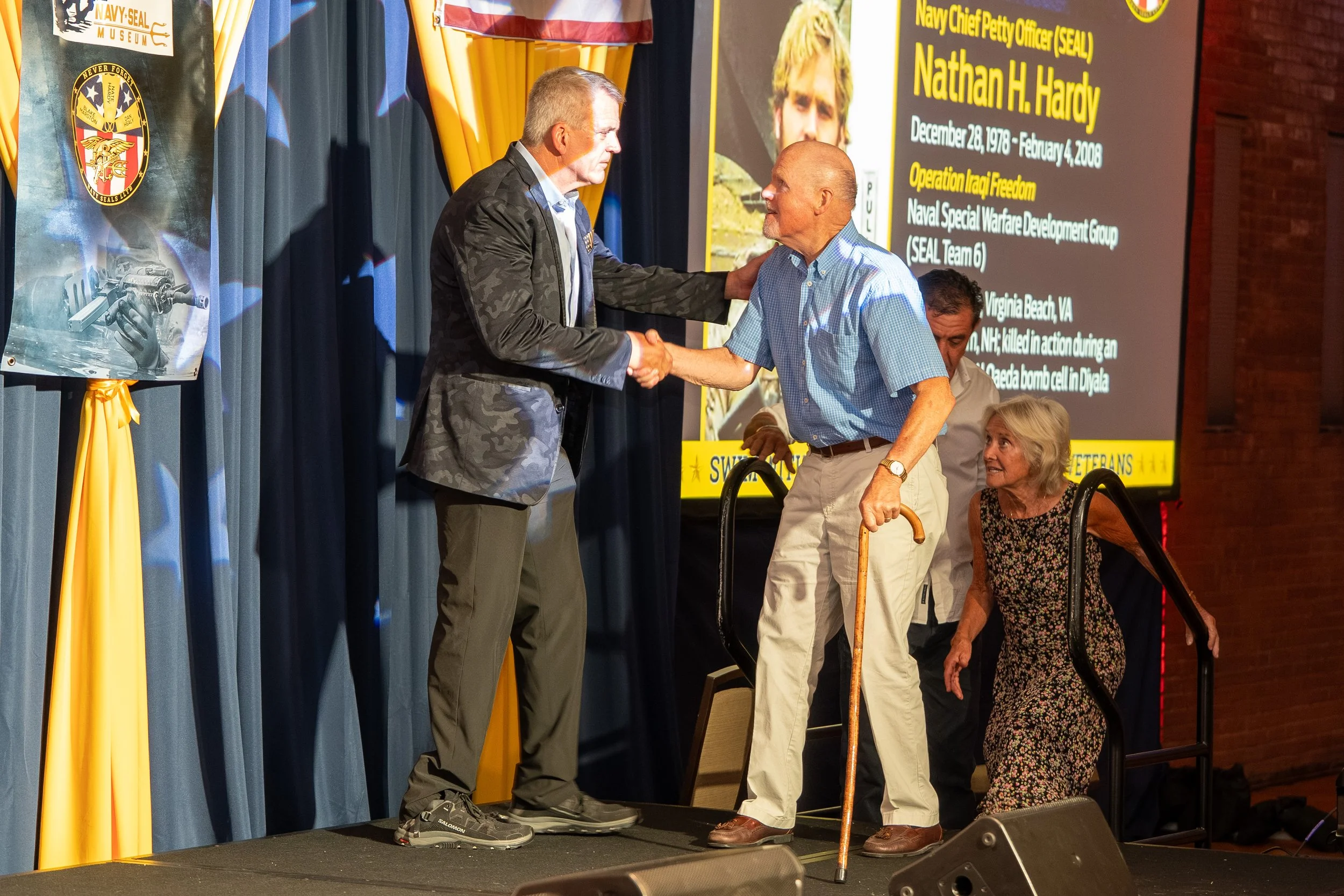 Award_Dinner_117.jpg