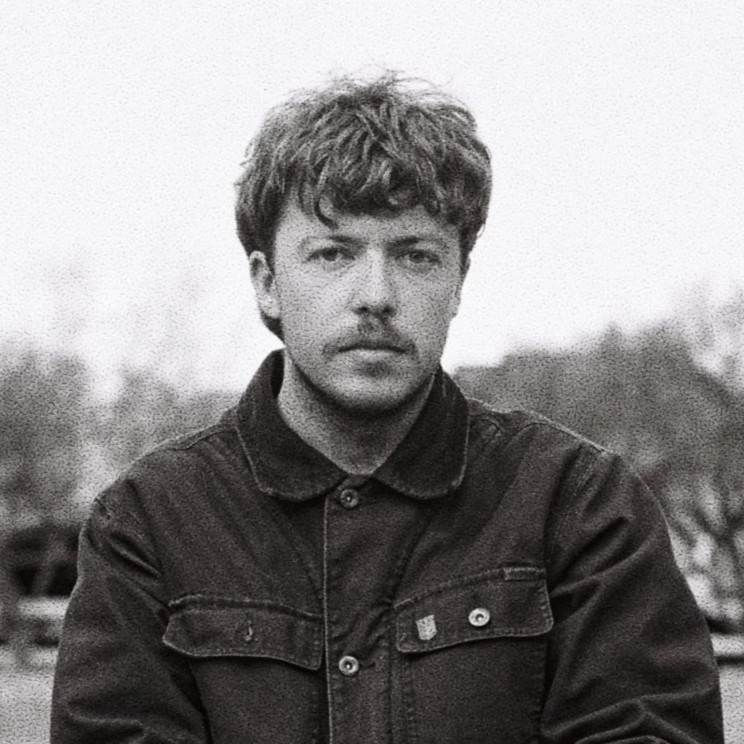 Noah Stone is a Commercial and Documentary photographer based in Virginia. Noah Stone is a Creative Producer and photographer for non-profit, commercial and music productions in Virginia and the United States.