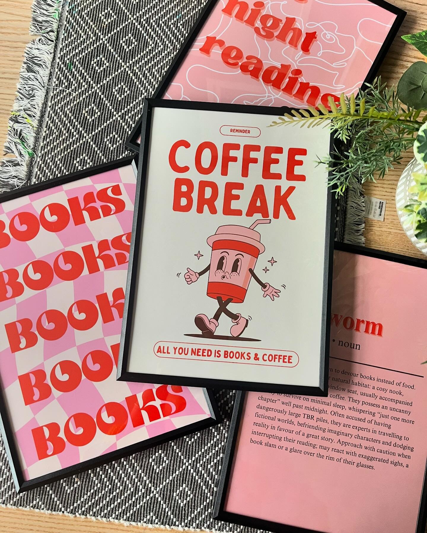 Reminder; I am selling these bookish prints on my website and they come with frames included! Even if I am biased I think they&rsquo;re pretty great 🥰❤️