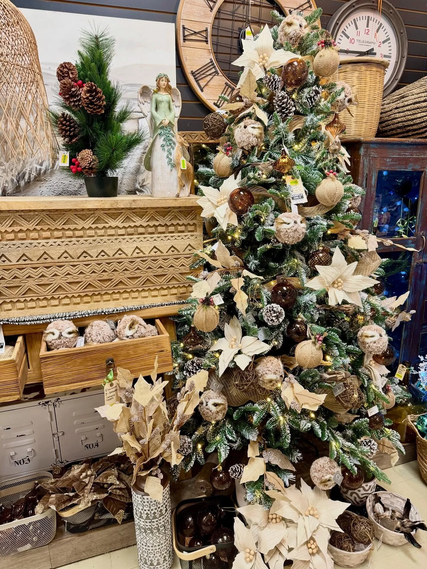 Christmas at Coyle&rsquo;s 🎄🎅❄️ #coyles #coylescountrystore #tillsonburg #oxfordcounty