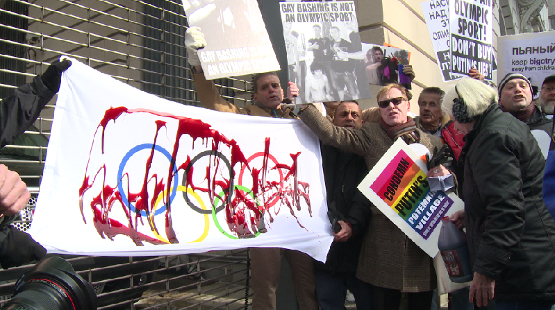 queer-nation-russian-consulate-03.png
