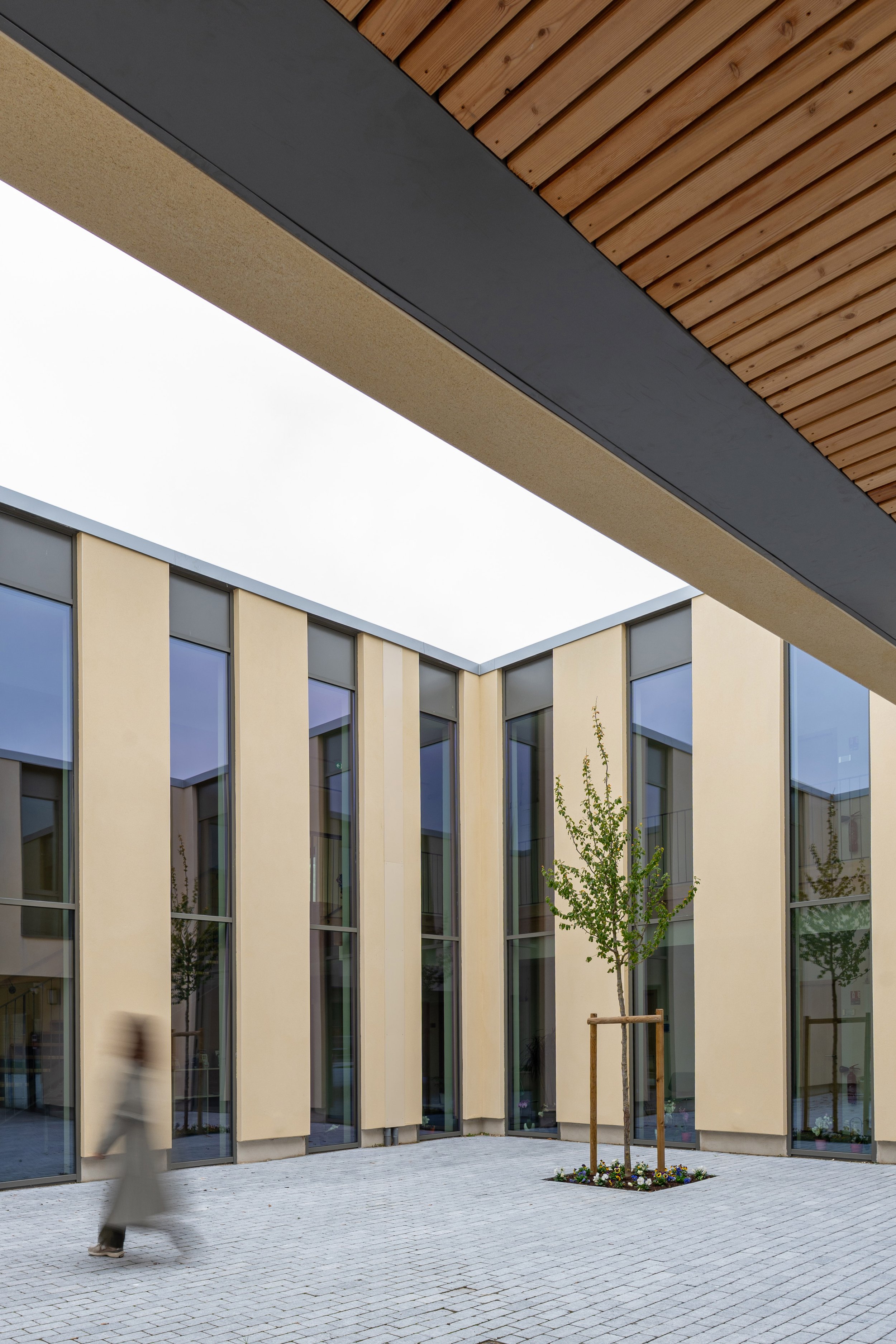 Mairie de Rousies, Salvator-John Liotta, Alia Bengana, Becambium, hors site, beton de chanvre, hempcrete