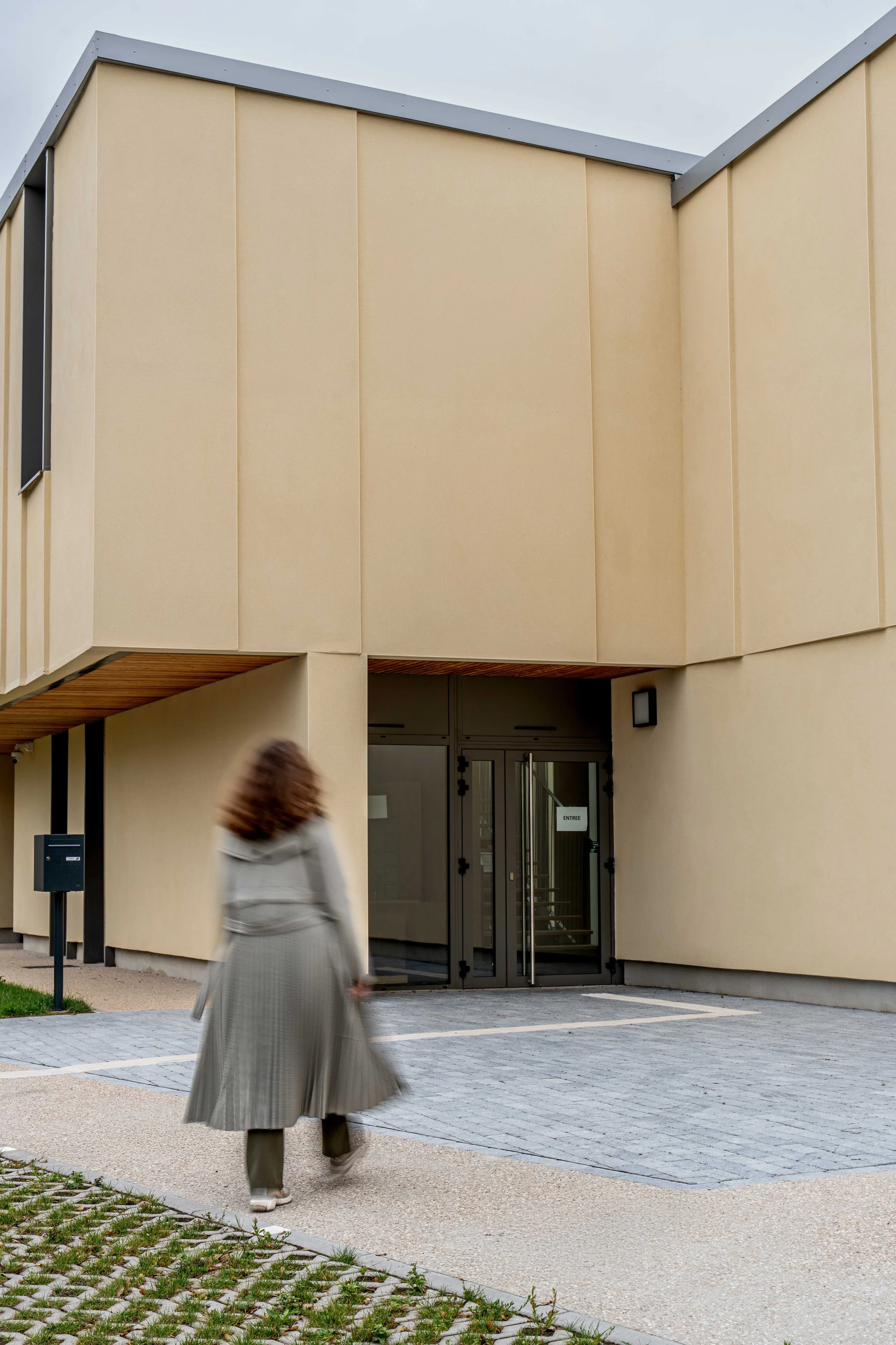 Mairie de Rousies, Salvator-John Liotta, Alia Bengana, Becambium, hors site, beton de chanvre, hempcrete
