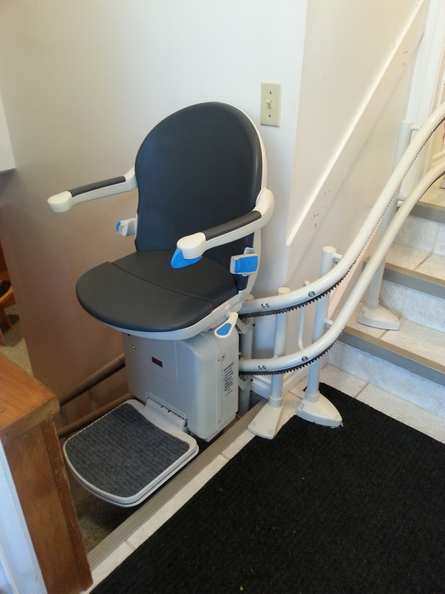 Freecurve Elegance Curved Stairlift Installation