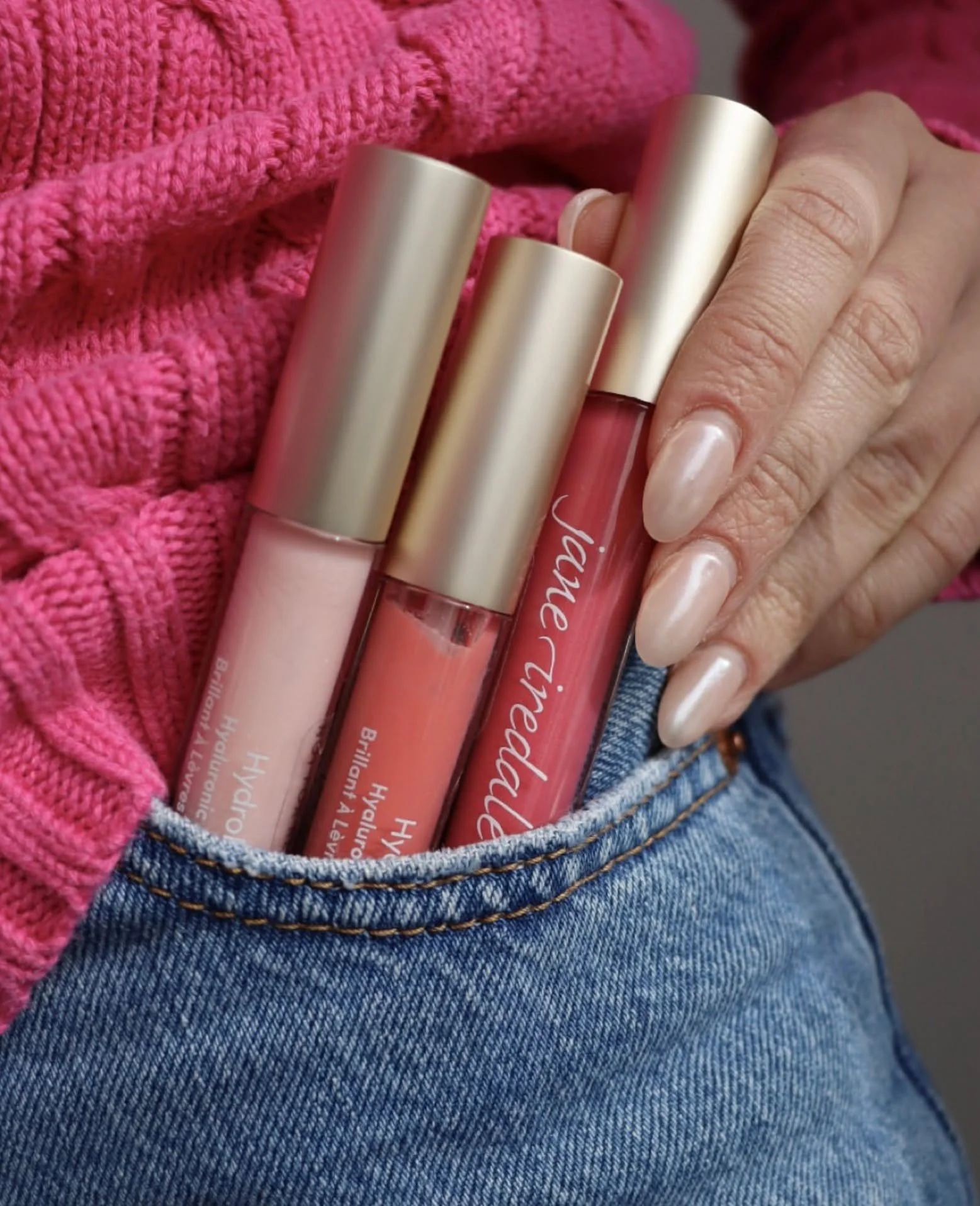 ✨ I got a pocket, got a pocket full of Jane Iredale lippies 💄☀️ because one shade is never enough!