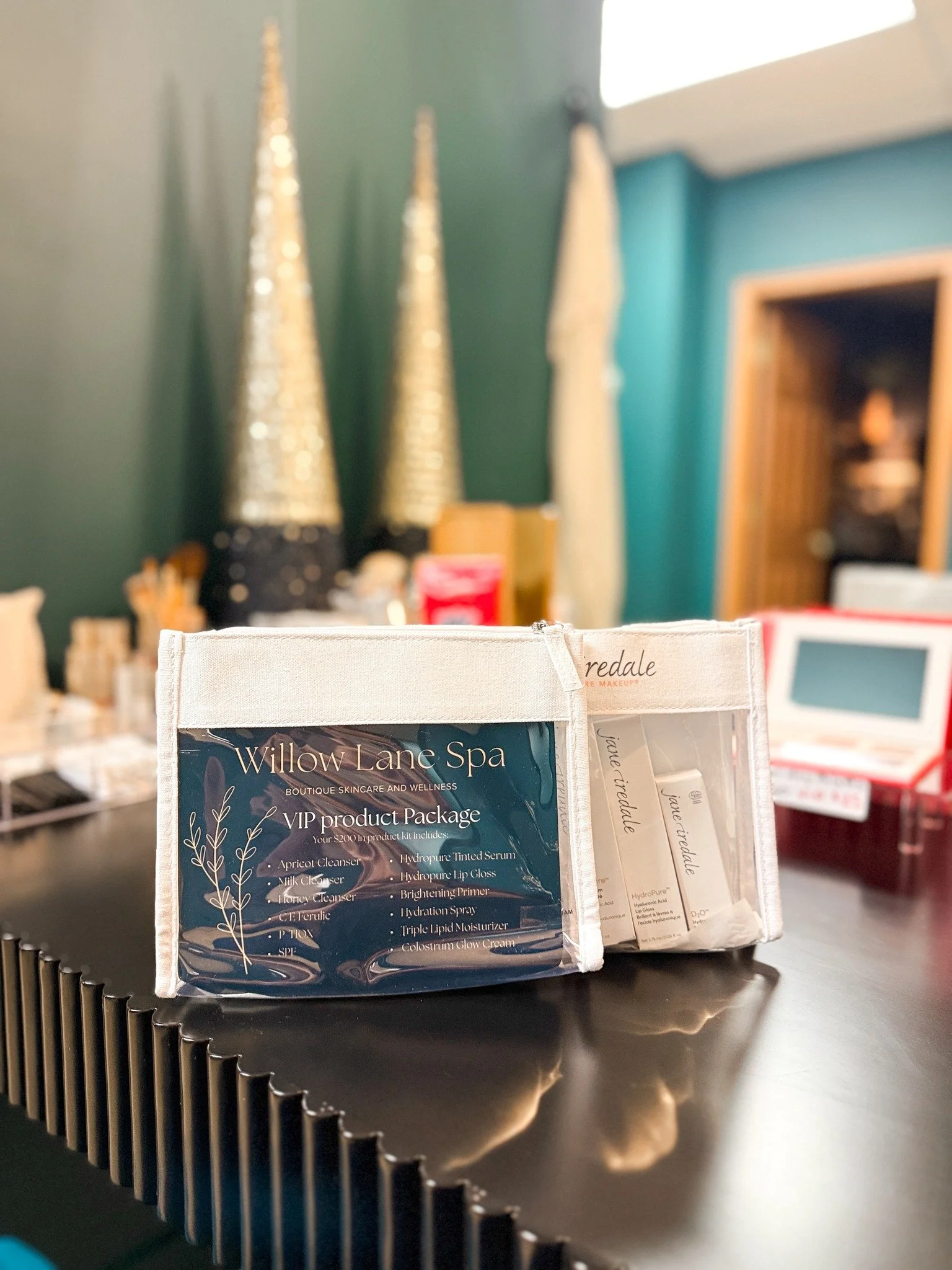 👀 A little VIP sneak peek&hellip;

Look what our VIPs will be receiving tonight at their After-Hours event! ✨
Huge discounts and a full goodie bag packed with $200 worth of products&mdash;all custom-curated just for them. 🤍

And here&rsquo;s the be