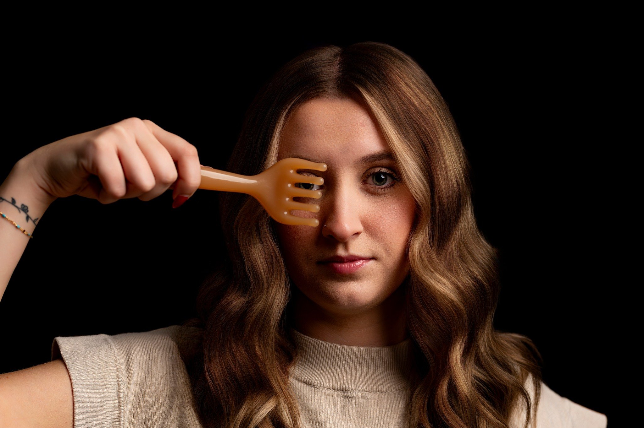 Happy Monday! 
Christmas is coming soon! Book your next appointment and step into the holidays feeling refreshed, glowing, and ready for all the festive fun! 🎄✨