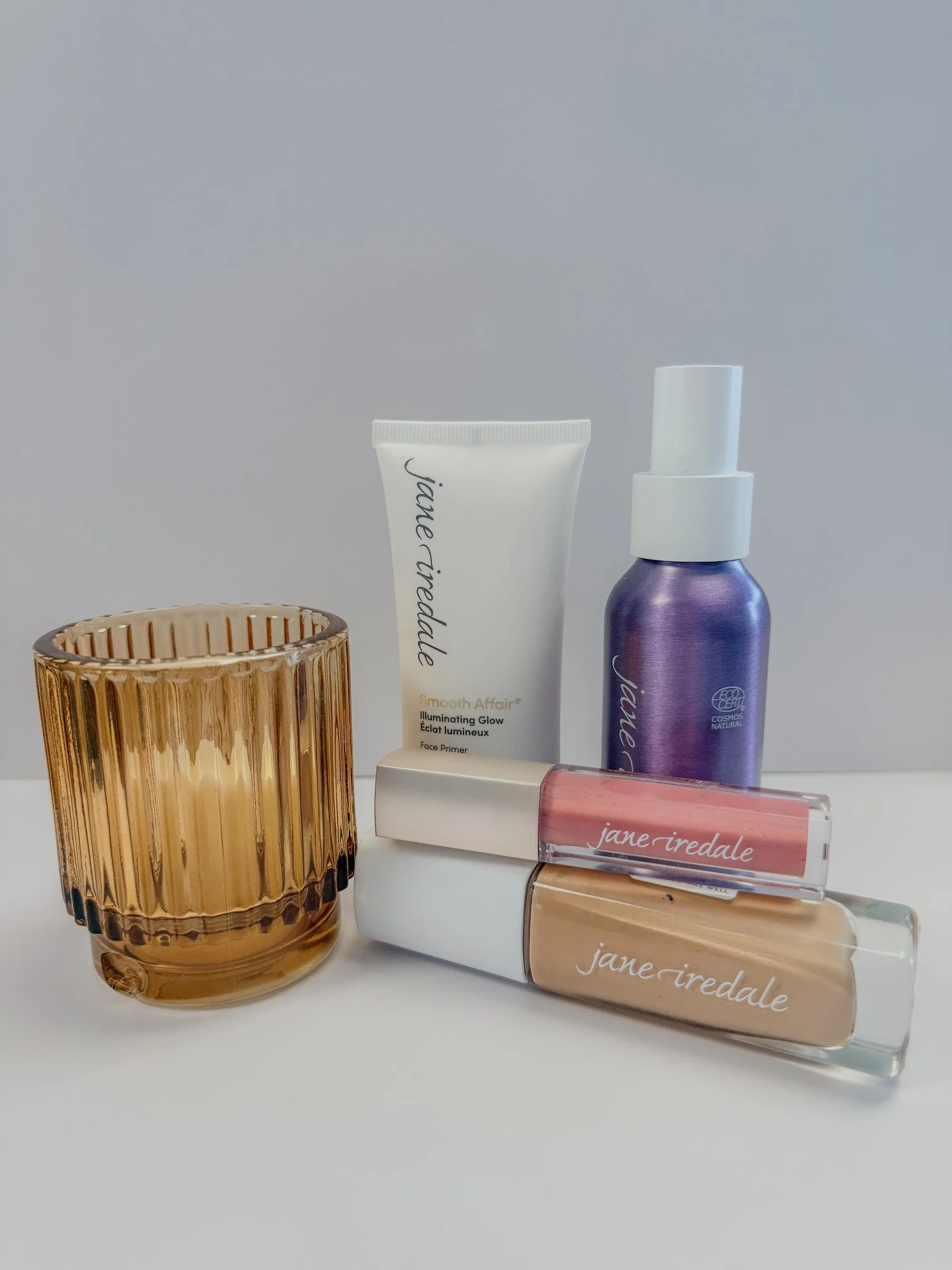 Start the year with clean, radiant makeup. Jane Iredale has your winter glow covered ✨ Available in-store or online.