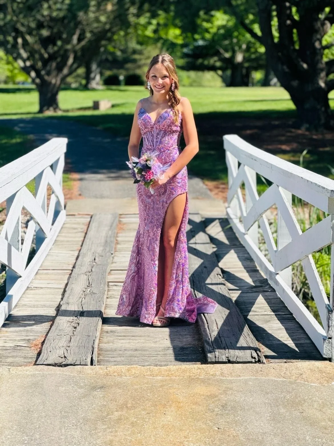 Prom glow, but make it flawless ✨

We loved getting these gorgeous girls ready for their big night with our custom airbrush tans 🤎 Smooth, natural, and perfectly sun-kissed&mdash;just the way prom prep should be.

Spots filled fast this week (for a 