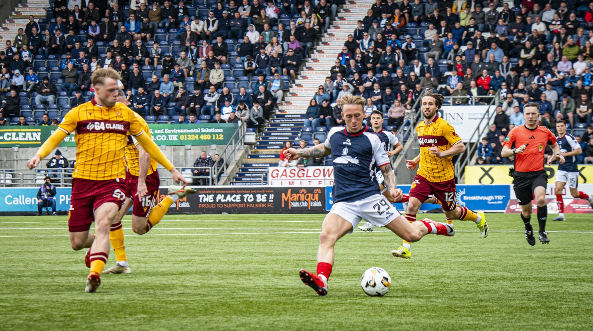 Falkirk v Motherwell 2nd May 2026 (c) Stephen Wilson-6.jpg