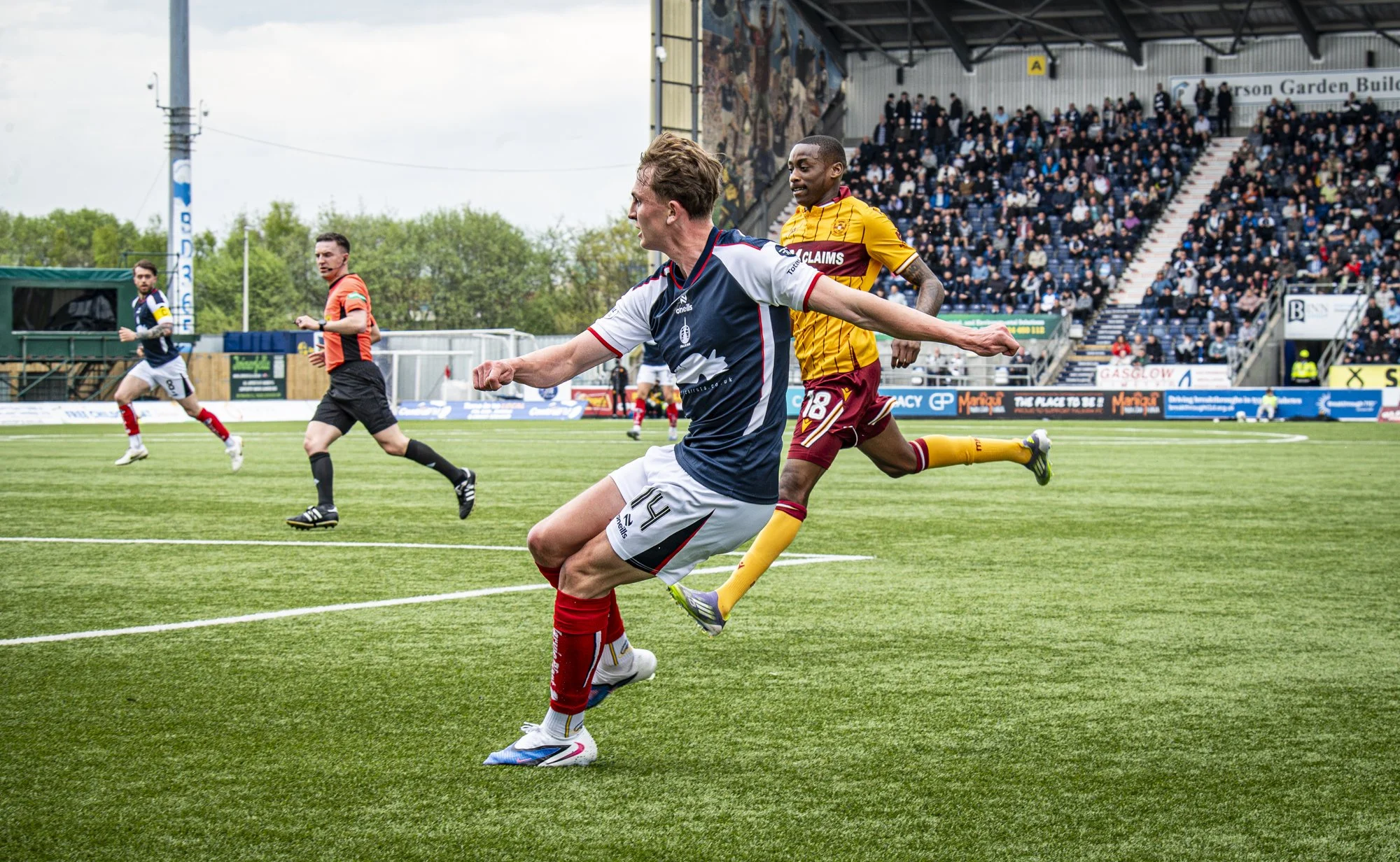 Falkirk v Motherwell 2nd May 2026 (c) Stephen Wilson-15.jpg