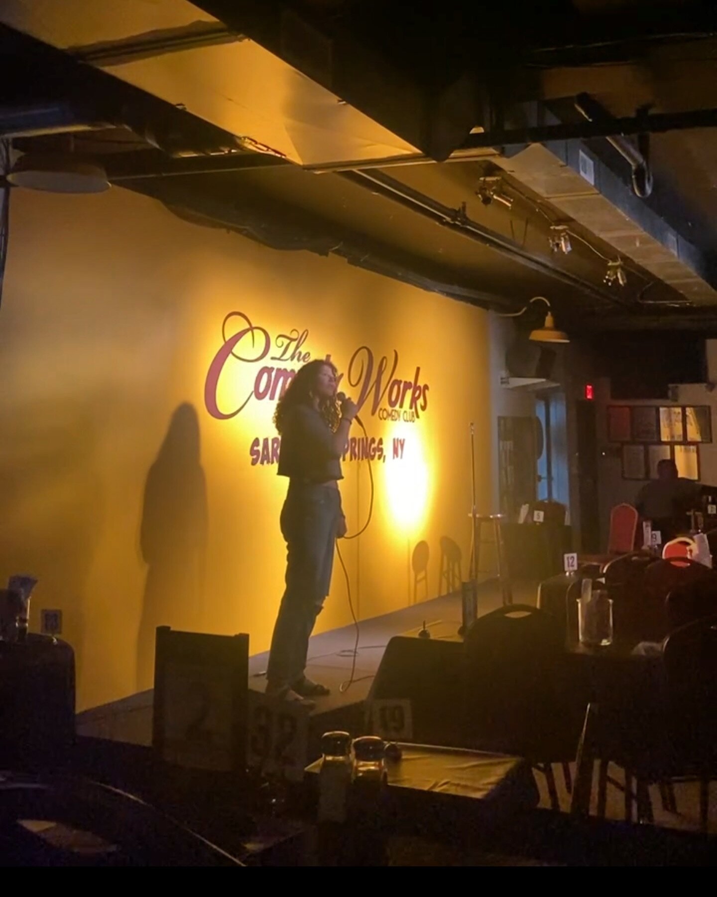 #throwbackthursday to my first ever open mic 10 months ago! It absolutely blows my mind to see how much I&rsquo;ve grown as a comedian (&amp; person!) since this night. I&rsquo;ve met some really special people &amp; have had so much damn fun. Super 