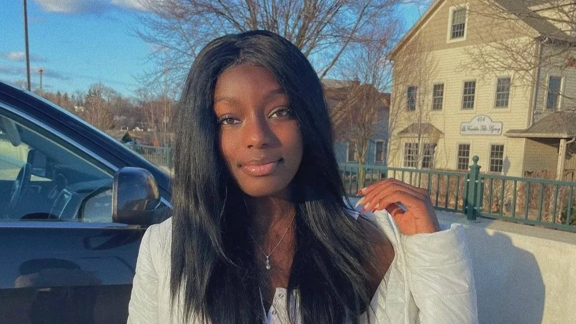 Linkedin photo - graceileri.jpg