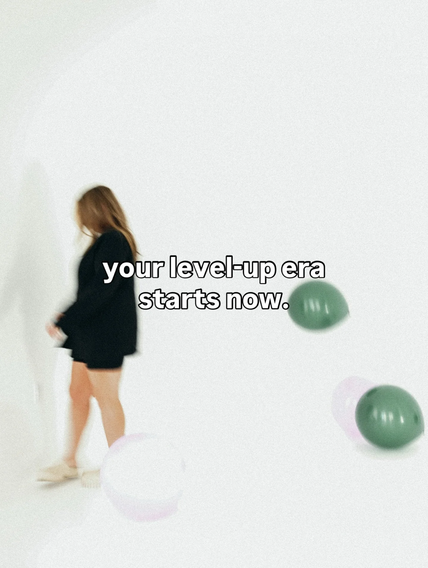 Only a few spots left for the craziest sale I&rsquo;ve ever done with my branding sets 🤍 🎅 

Hiiii! I&rsquo;m ash, I create cute branding for the raddest female led businesses, I&rsquo;ve been doing this for a long time and love what I do 🥹🤍🧸

S