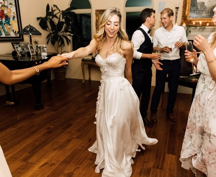 Dancing through the night in custom couture 💃✨ Because every bride deserves a gown that moves with her joy. 

#EllenWiseCouture #RealBrideMoments #BridalStyle #DancingQueen #CustomGown #BridalInspo #MadeWithLove #WeddingReceptionVibes #CoutureBride 