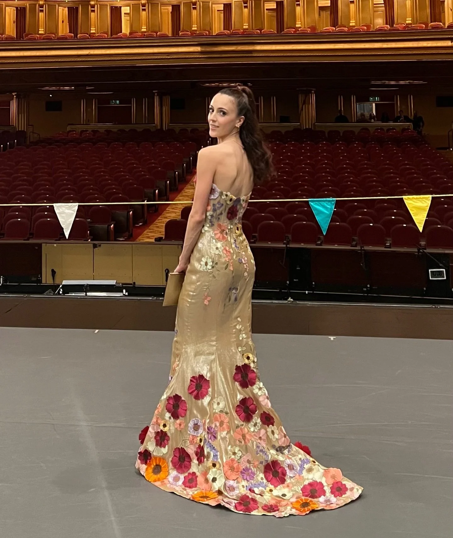 Still not over this gown ✨
A timeless floral dream designed by Ellen Wise Couture for the San Francisco Ballet Opening Gala, worn by the ever-elegant @katherine_barkman . Hand-appliqu&eacute;d blooms over silk lam&eacute;, every detail still feels ju