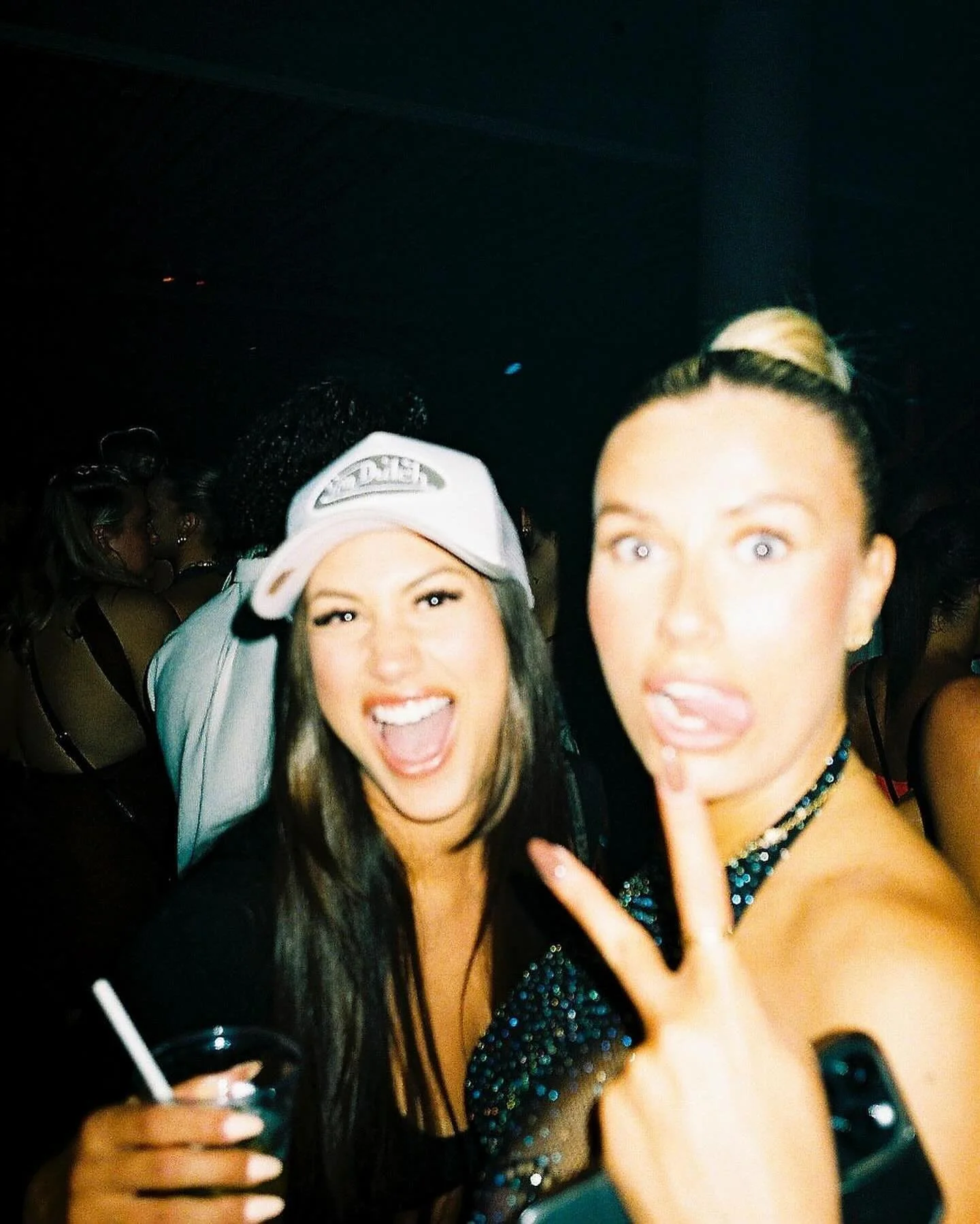 Viewfinder ID 👤 | Featuring @max_mm1 - &ldquo;Hey my names Max McDonald and I&rsquo;m a film photographer based in Sydney, Australia🇦🇺 I like to capture cool ass people not giving a f*ck&rdquo;