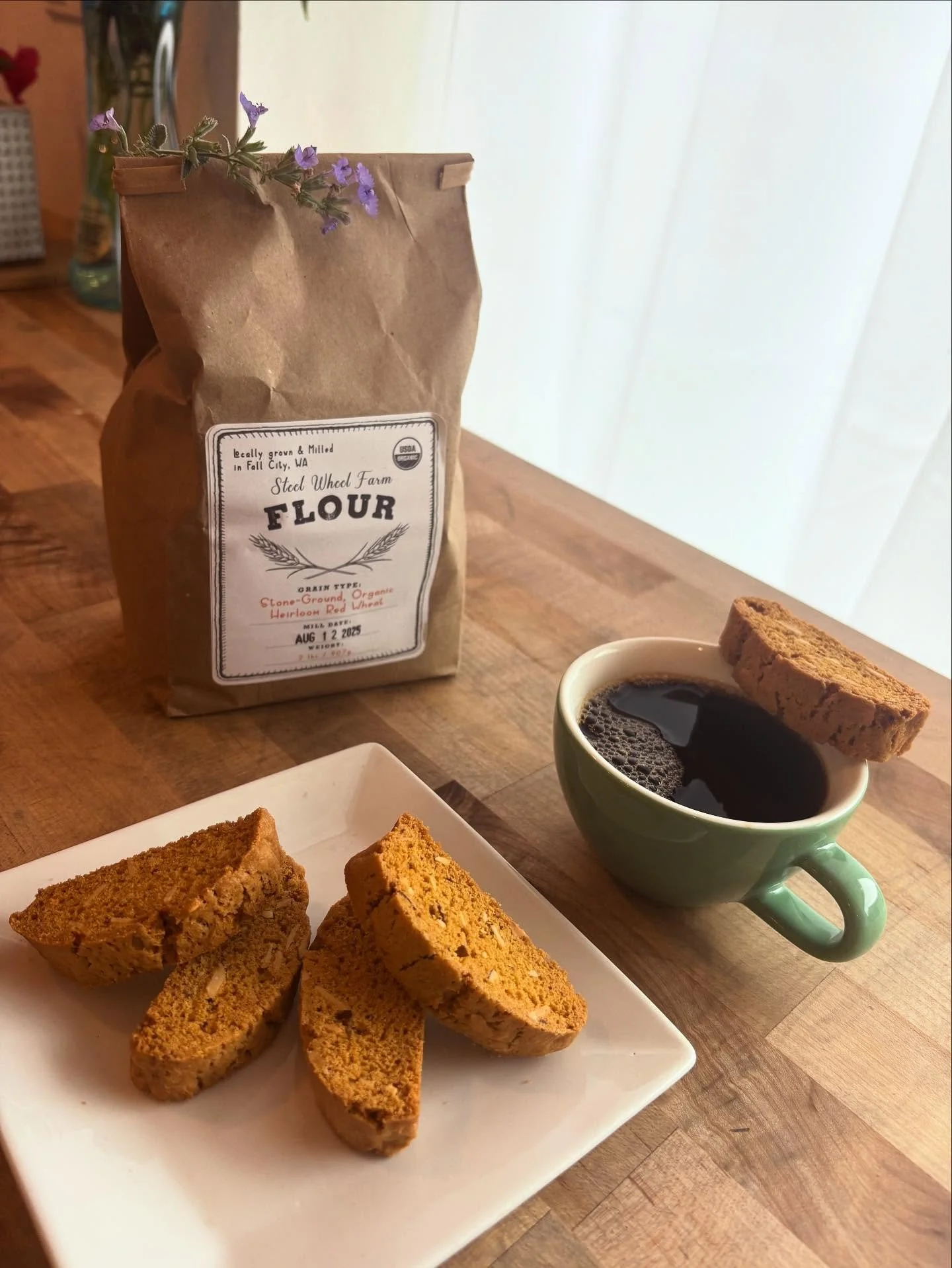 We’ve got Biscotti at the market this weekend! We used our favorite  @steelwheel.farm freshly milled flour. Come grab some while supplies last! βοΈπͺ