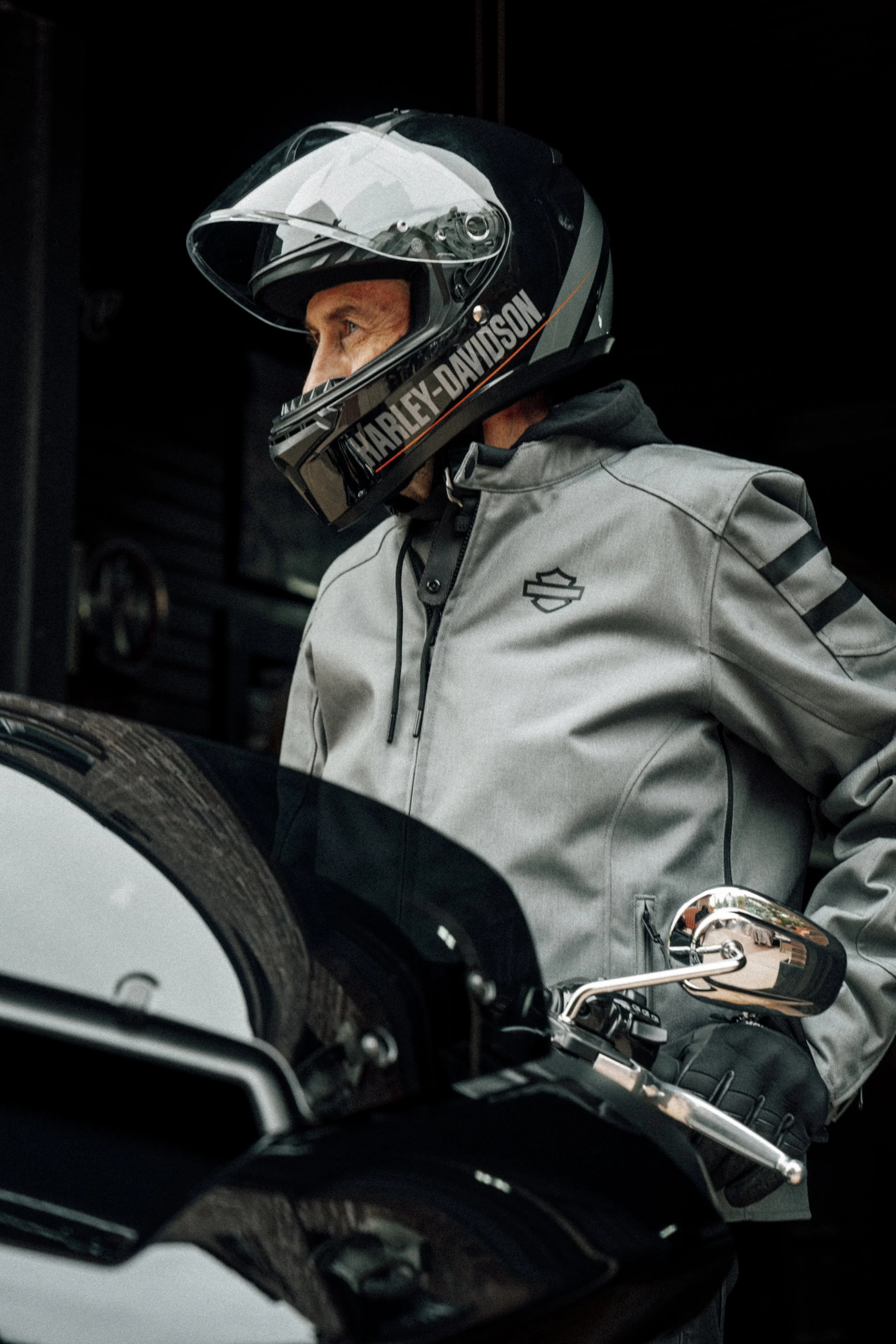 ErikUrsin_Cinco_HarleyDavidson_FINAL_Selects-119 copy.jpg