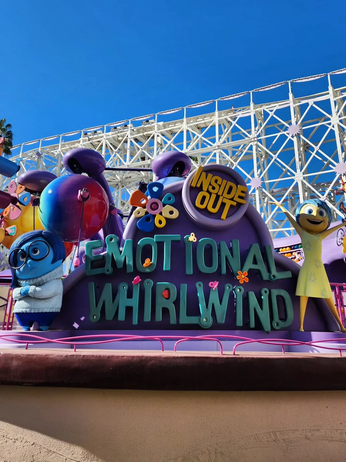 🎢 Planning a Disneyland Trip Without a Travel Advisor&hellip; Inside Out Edition 🎢
😬 Anxiety:
&ldquo;Wait&hellip; do we need park reservations? What&rsquo;s Lightning Lane now? WHY is this so complicated?!&rdquo;
😡 Anger:
&ldquo;Why is the hotel 