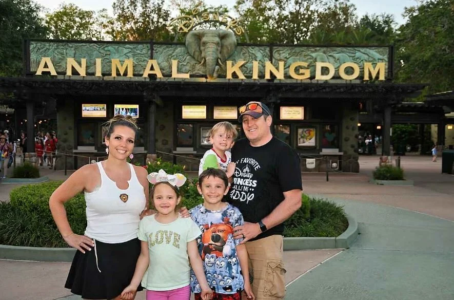 Jess Roth Travel Agent Modern Family Travel Family