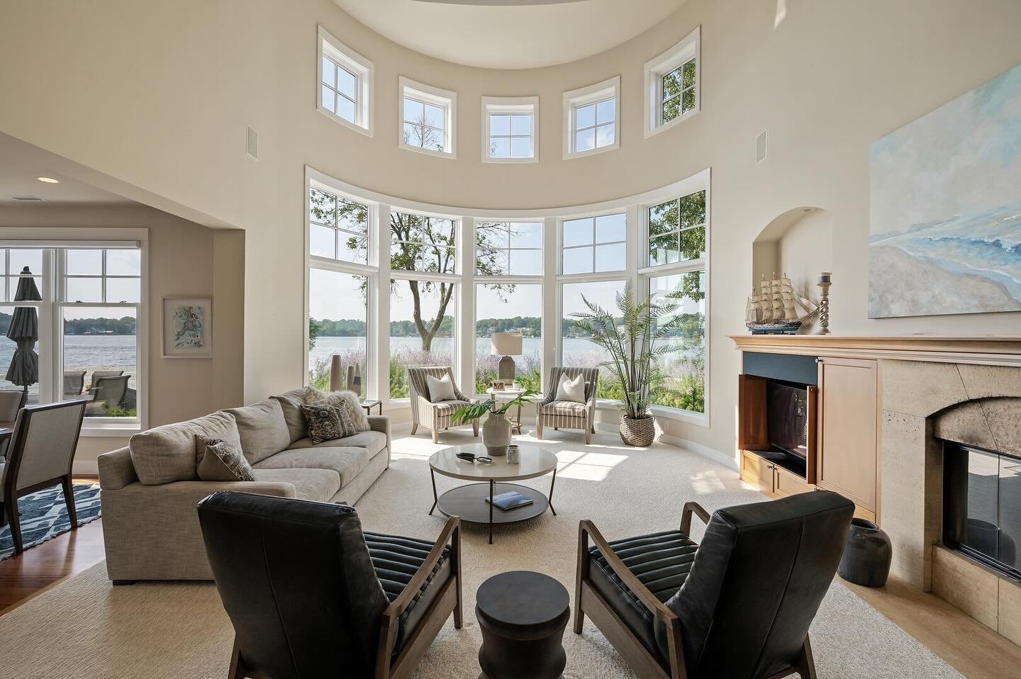 This week&rsquo;s agenda: food, laughter, and making memories with our favorite people. 🦃😁

#azrealestate #mnrealestate #realestatephotography #realestatephoto #realestatephotographer