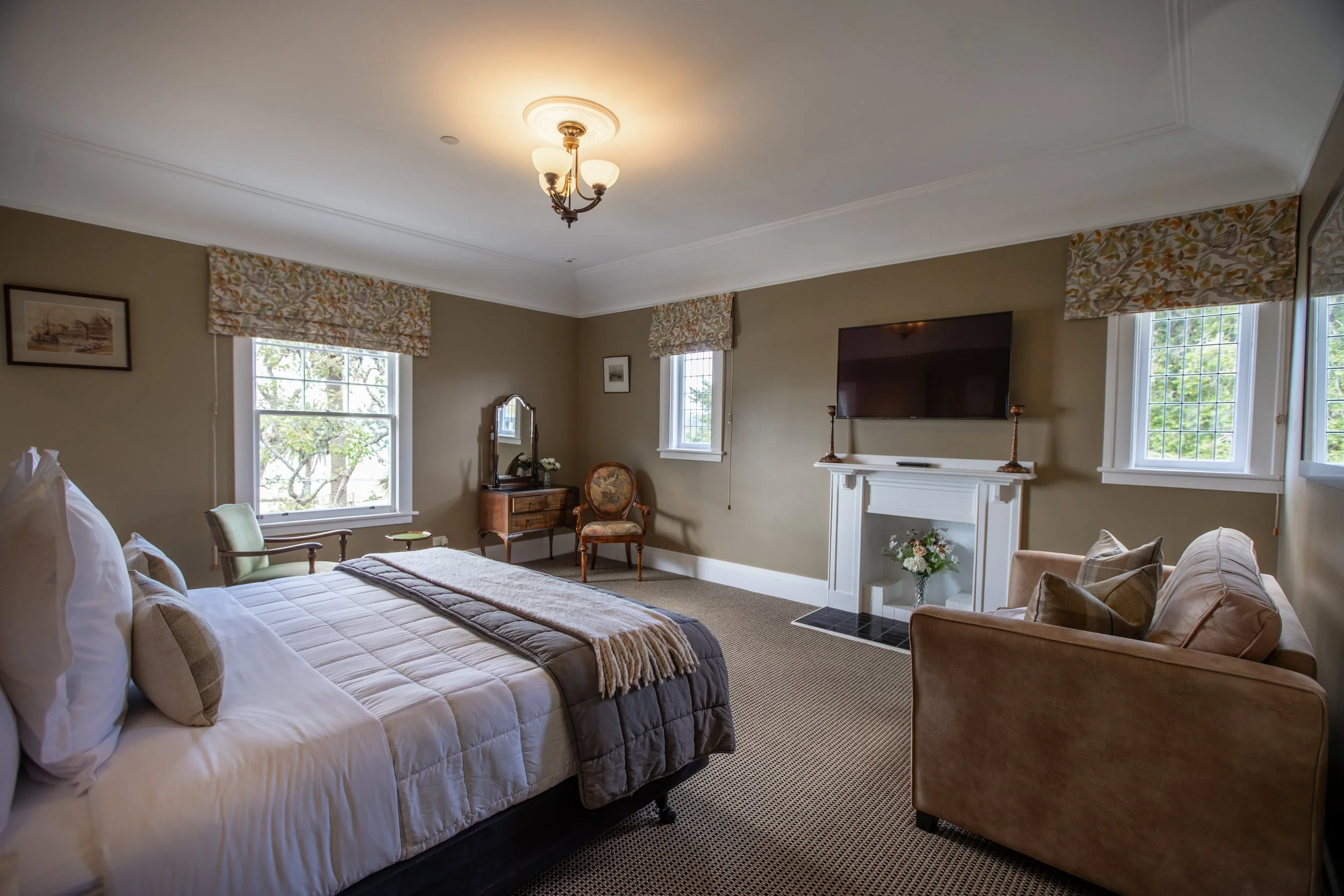 BEDROOMS_ANN_HR-102 (1).JPG