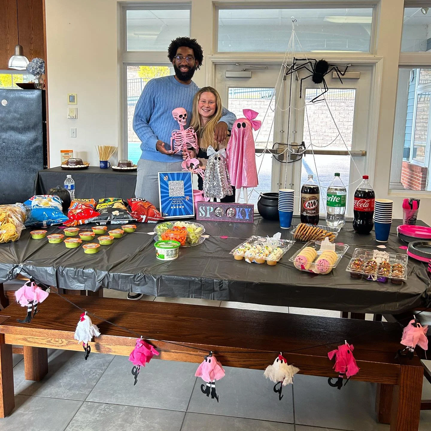 No tricks, just treats! Happy Halloween from the West Run team 🎃 
Stop by the leasing office now until 5pm for treats and drinks on us!👻
#halloweekend #partytime #notricksjusttreats #wvu #morgantownwv #studenthousing #chipsandguac #smoresbar #leasi