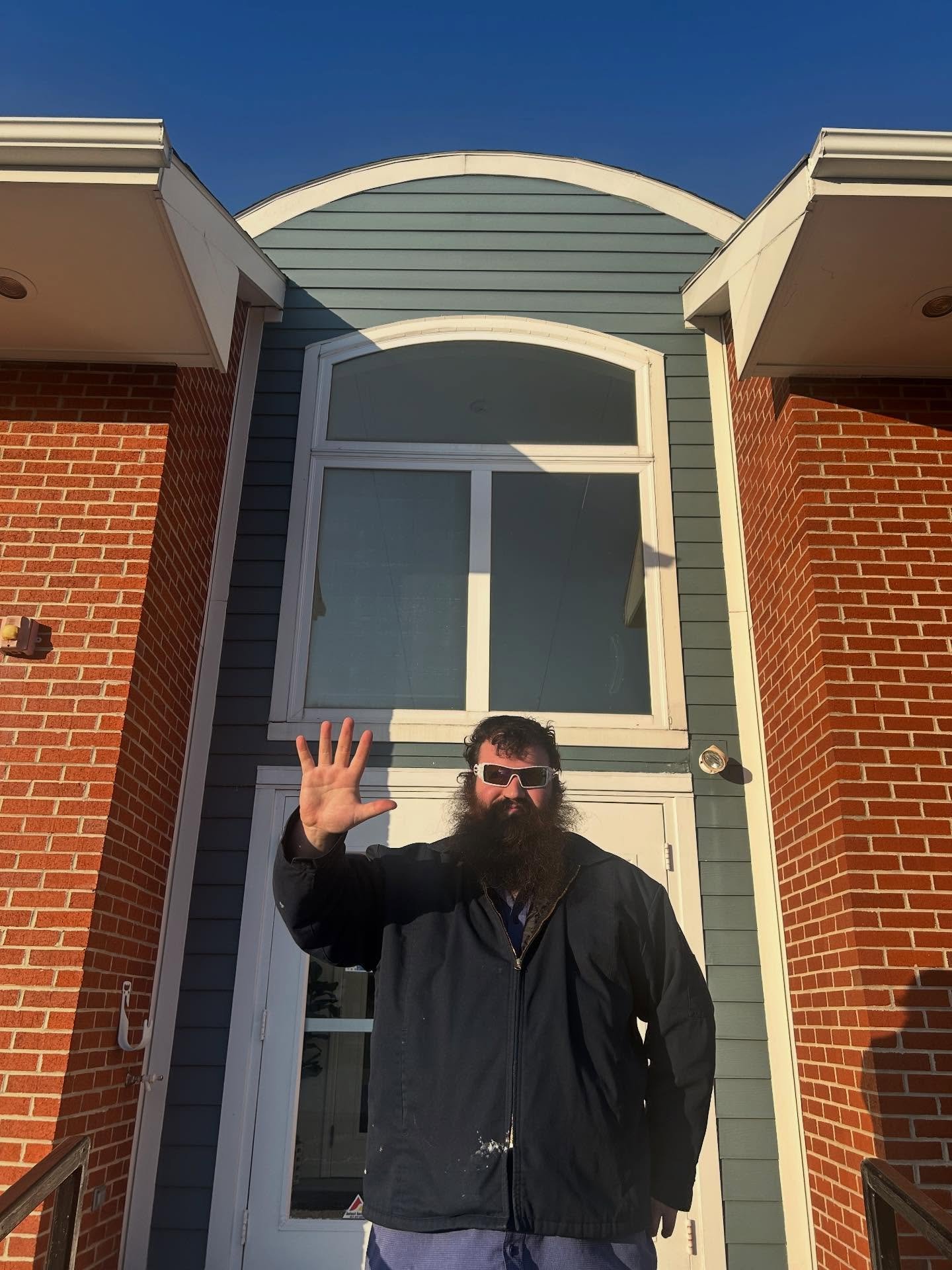 ⏰ 5 days left! ⏰
Our renewal deadline is almost here and rates are going up&mdash;lock in your spot before it&rsquo;s too late!
💸 Bonus perk: Refer a friend for the 26&ndash;27 term by the 16th and score a $100 gift card when they sign ✨
Don&rsquo;t