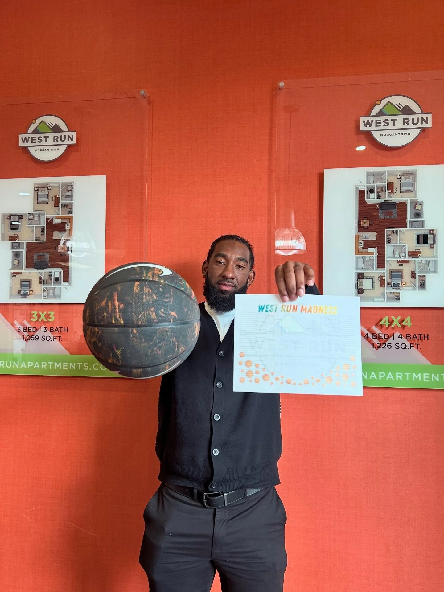 🏀 March Madness is almost here! Join us this Monday to make your bracket and get in on the competition. Think you know who&rsquo;s going all the way? Now&rsquo;s your chance to prove it!
Can&rsquo;t make it in person? No worries! We&rsquo;ll be send