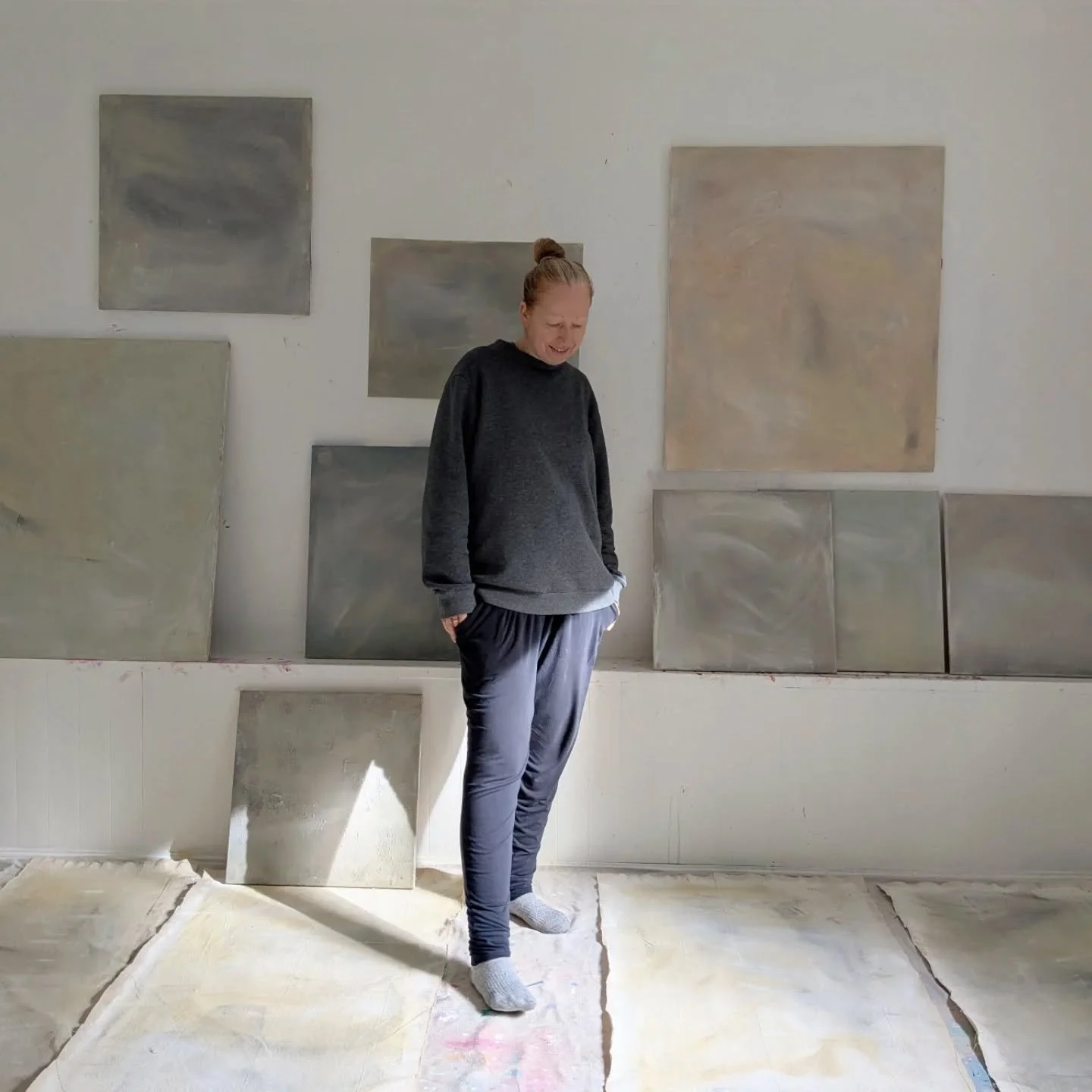 A few shots from my studio as I'm starting a new body of work.

I&rsquo;ve spent the last month researching and gathering ideas, fighting through the usual procrastination to finally begin. Sometimes the work is just waiting for you to be ready to fe