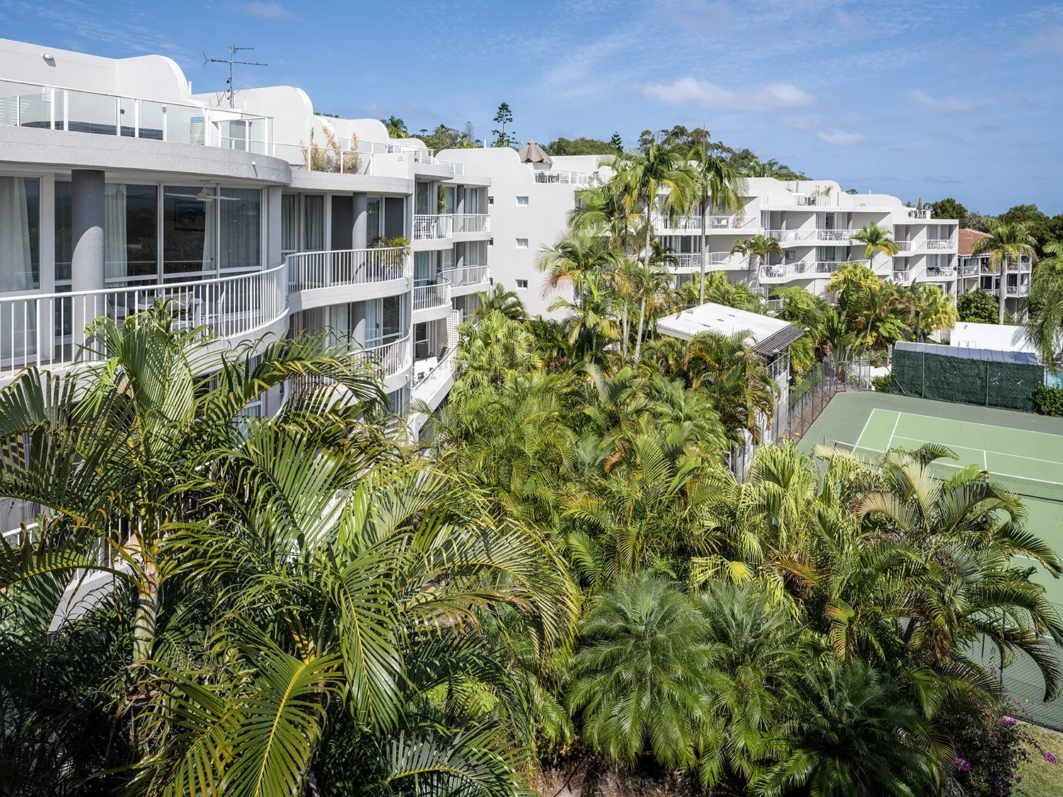 NOOSA HILL RESORT
