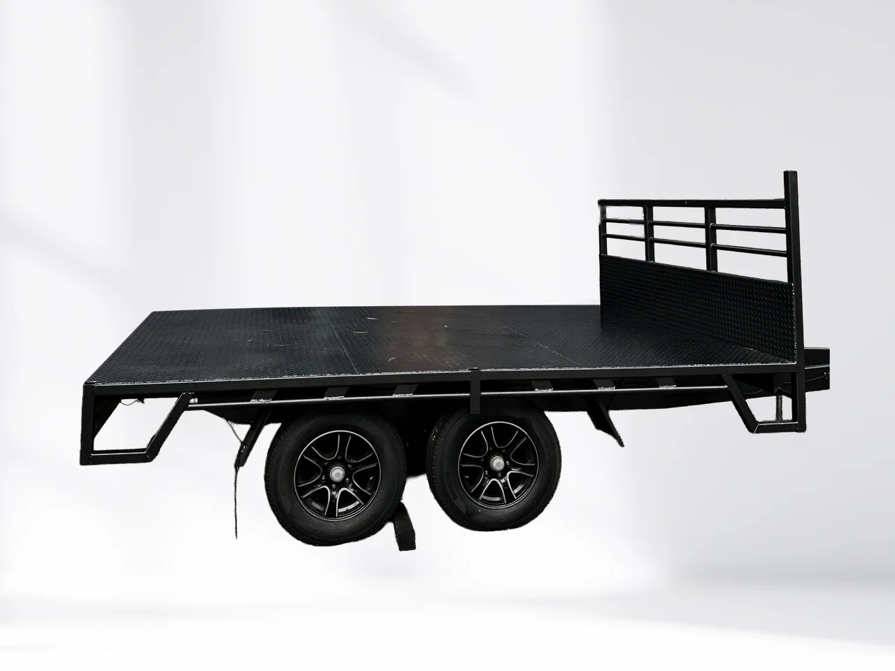 Charles Maclean - Heavy Duty Tandem Axle Trailer