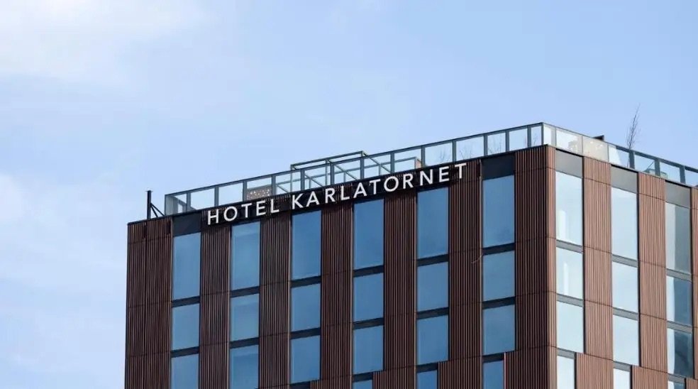 facade-and-sign-of-karlatornet---epi-size.jpeg