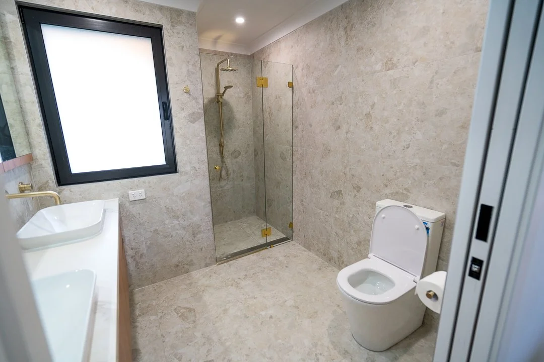ENSUITE - LOW RES-.jpg