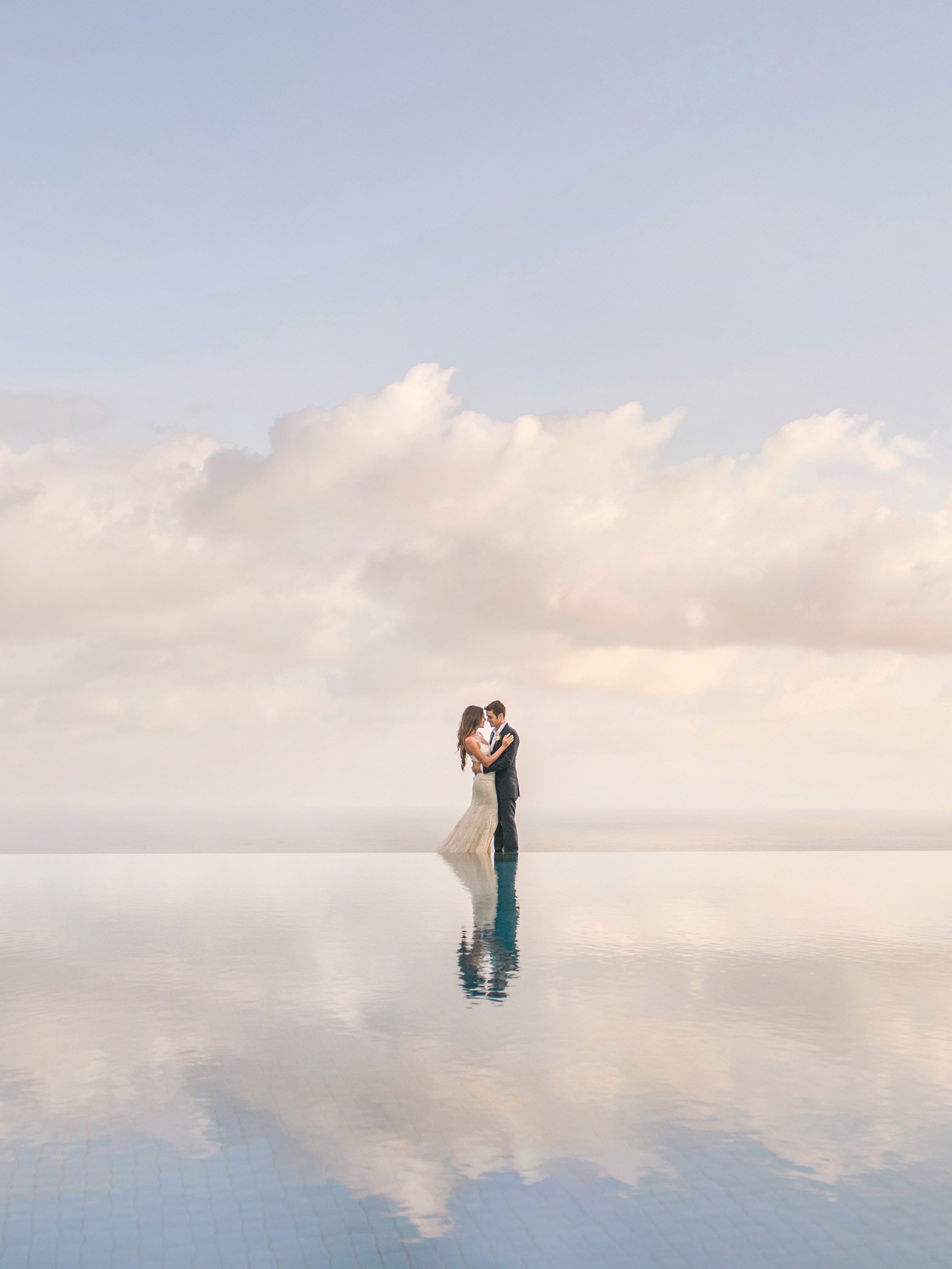 1_wedding-infinity-pool-alila-uluwatu-bali-01.jpg