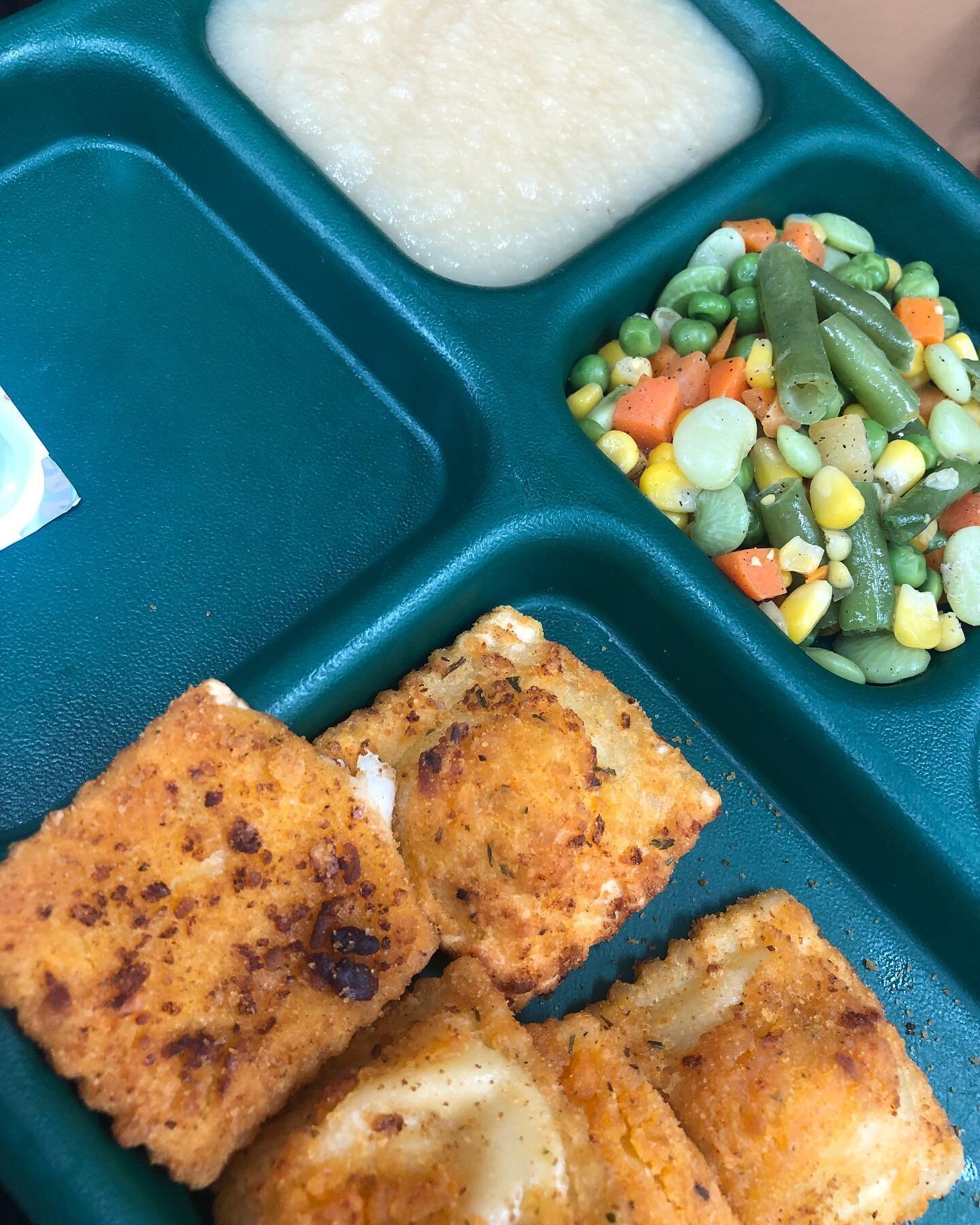 In partnership with the Summer Food Servings Program every child we serve is provided a fresh and nutritious breakfast, lunch and snack. 😋

🥞🍝🌮🥯🍎🫐🍌🍔🥦🫛🥕

#healthyfood #healthychoices #nutrition #healthyschoollunch