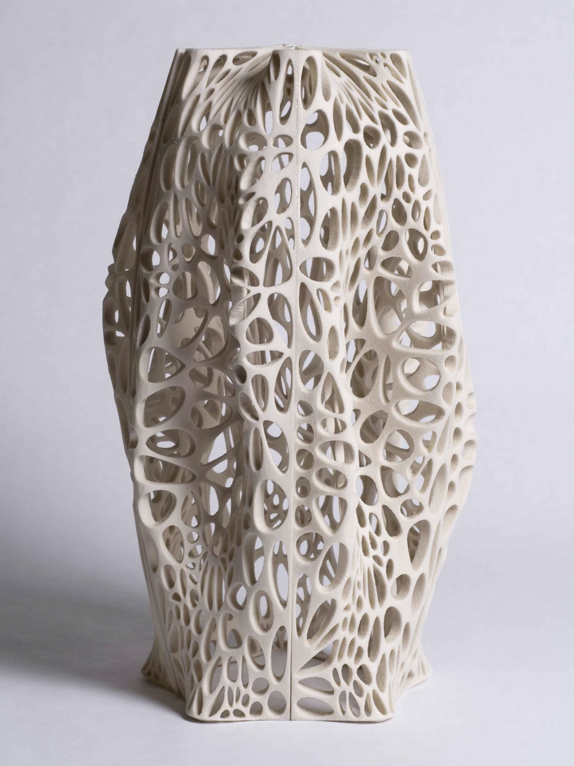 Objects are printed using a multi-material printing technology. Photo: Thomas Griesel