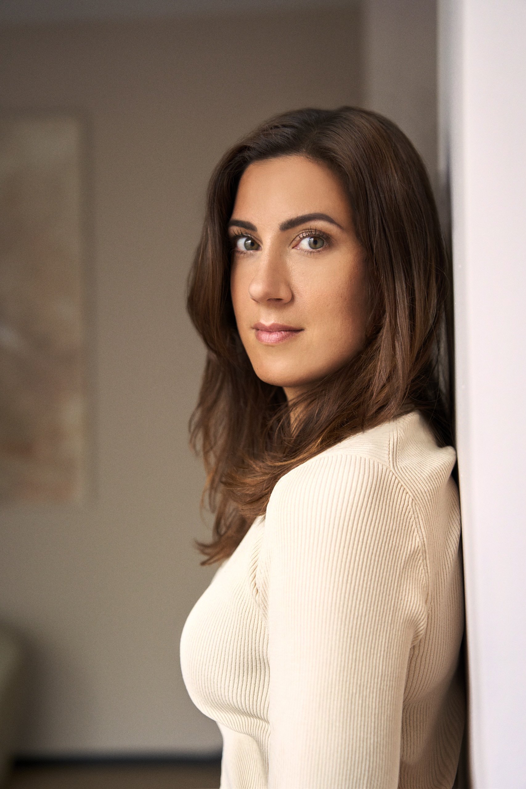 Isabelle Chappin by Merel Zoet 3.jpg