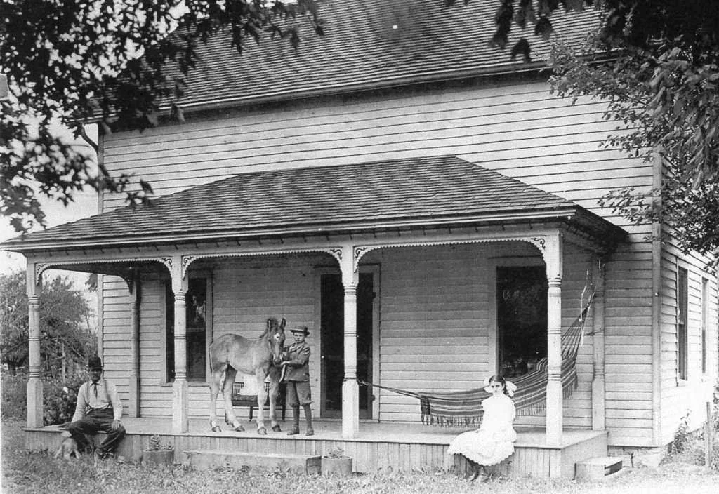 Mahon Family Home small.jpg