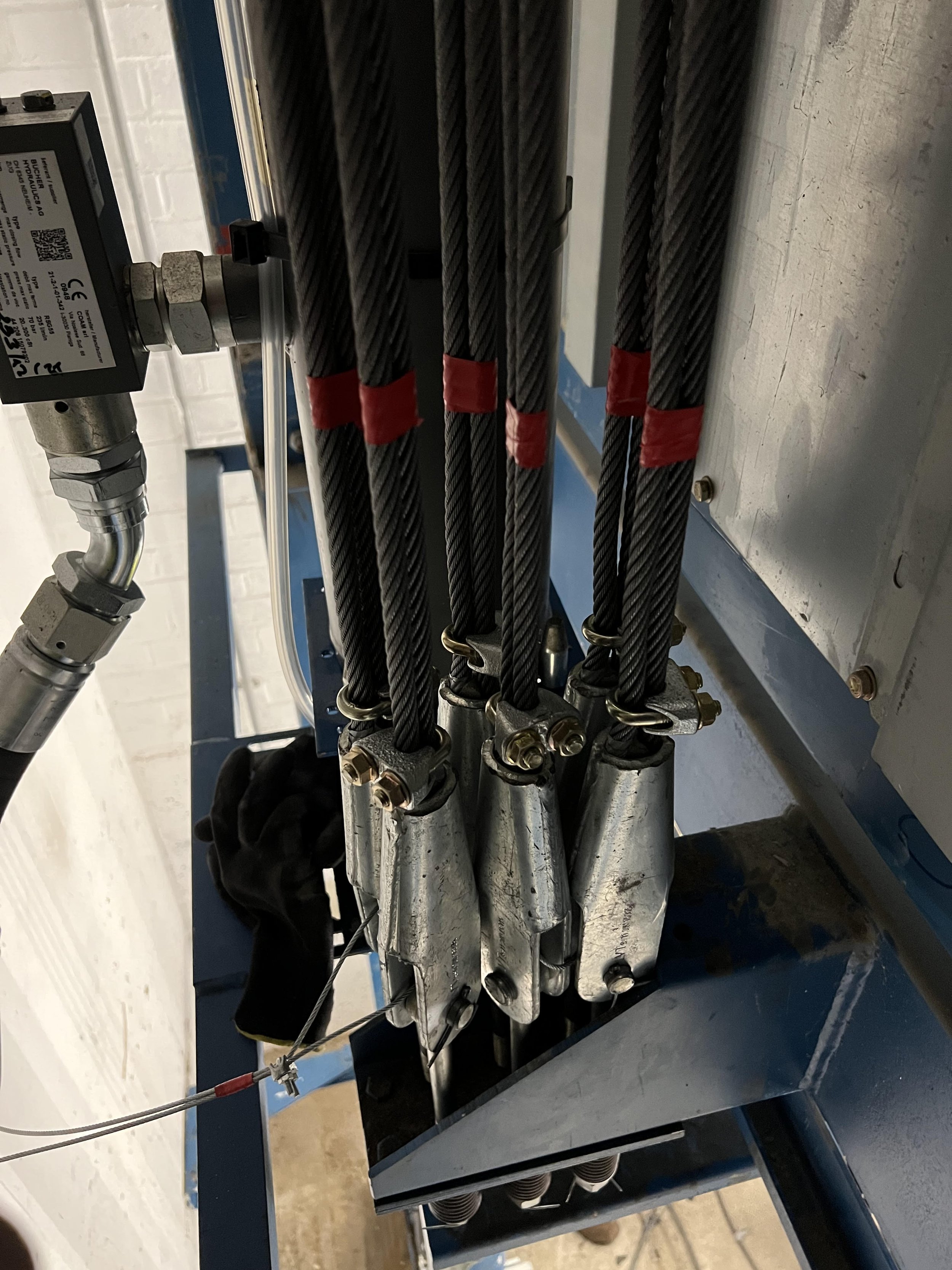 Service Lift Rope Lift Services in the South East & Kent | Iona Lift Services