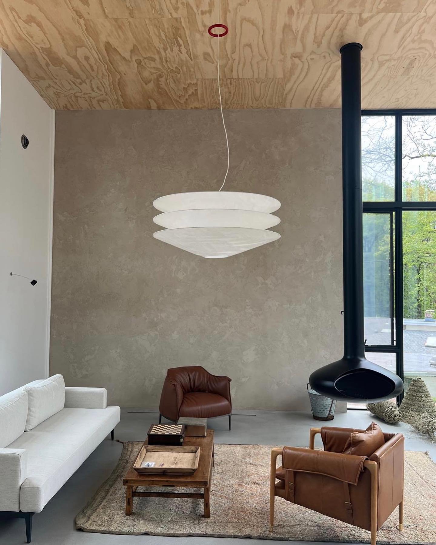 Sneak peak from our Tenafly project! Our design team worked with @ingomaurer_official to customize the Floatation to accommodate the project&rsquo;s unique ceiling height. 

#light #lighting #lightingdesign #lightingdesigner #lightingarchitect #light