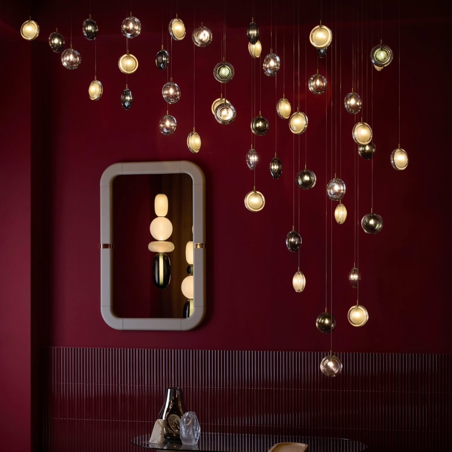 A progressive Czech design lighting brand, @bomma_cz has been transforming interiors since 2012. They have been moving traditional glassmaking traditions of Bohemia to a new level, specializing in handcrafted fixtures and design that draws attention.