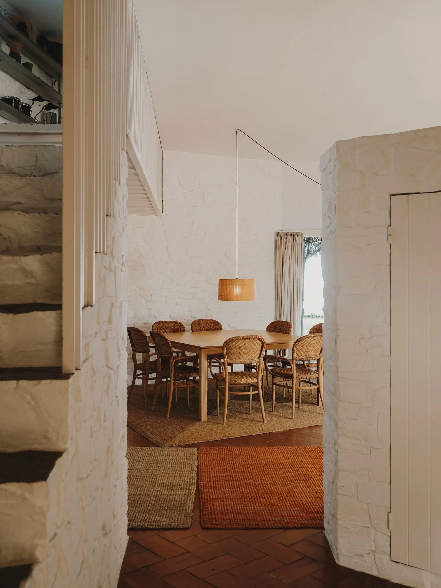 Renting? Concrete Ceilings? Or just looking for an easy plug-in solutions to add light to your space? Check out these creative and unique solutions that travel well, make any house feel like a home. 

#light #lighting #plugin #pluginlight #pluginlamp